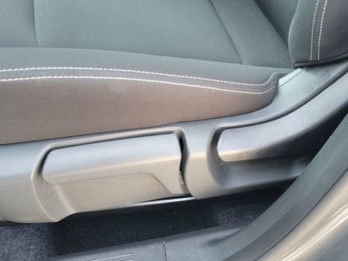 Used 2025 Nissan Rogue S FWD image 26