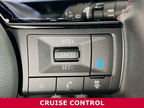 Certified 2025 Nissan Kicks SR image 15