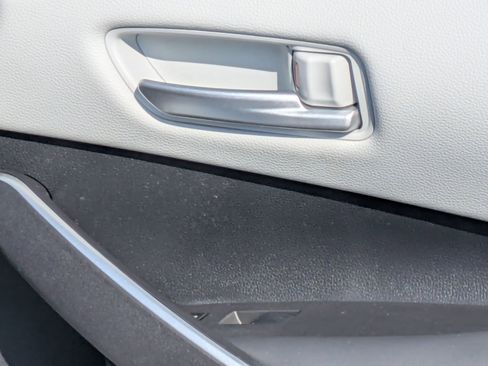 Used 2024 Toyota Corolla SE image 31