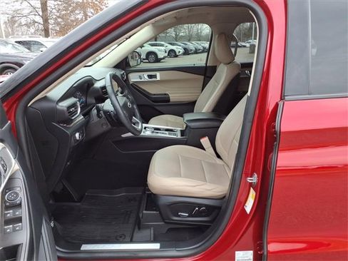 Used 2020 Ford Explorer Limited w/ Class III Trailer Tow Package image 4