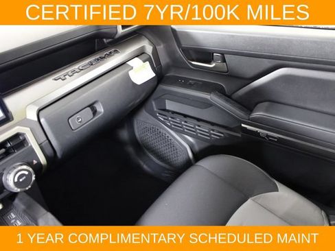 Used 2025 Toyota Tacoma TRD Sport w/ TRD Sport Upgrade Package AWD/4WD image 17