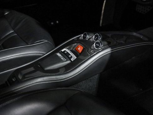 Used 2012 Ferrari 458 Italia Coupe image 31