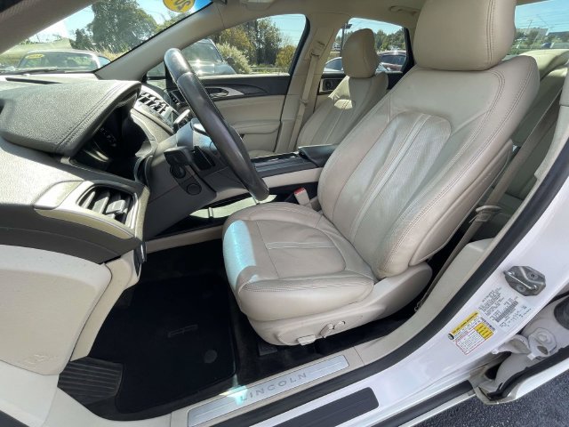 Used 2018 Lincoln MKZ Reserve w/ Magnetic Appearance Package AWD/4WD image 16
