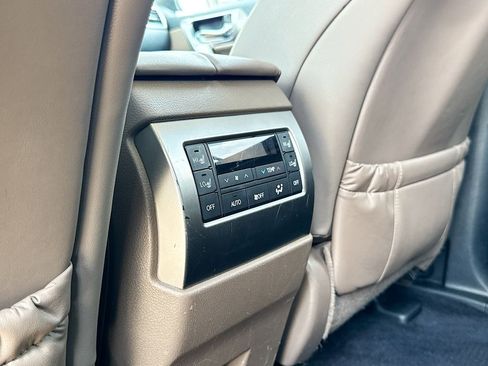 Used 2022 Lexus GX 460 Premium w/ Premium Package AWD/4WD image 32