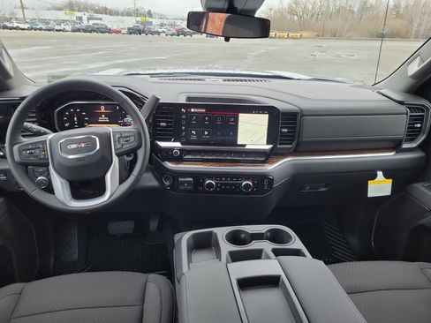 New 2026 GMC Sierra 1500 SLE w/ X31 Off-Road Package AWD/4WD image 3