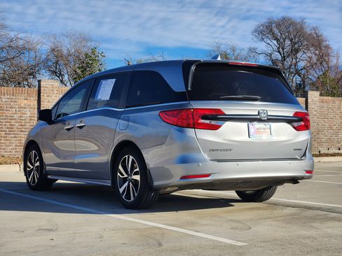 Certified 2023 Honda Odyssey Touring image 8
