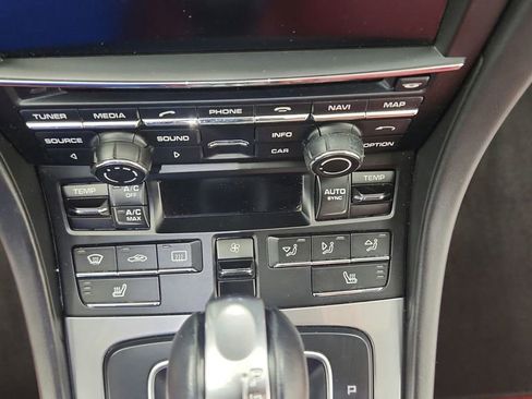 Used 2015 Porsche 911 Targa 4S image 24