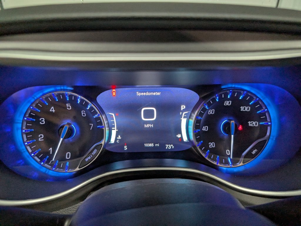 Used 2027 Chrysler Pacifica Select FWD image 16