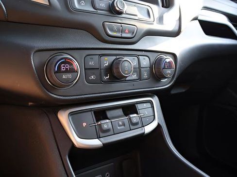 Used 2023 GMC Terrain SLE w/ Driver Convenience Package AWD/4WD image 21