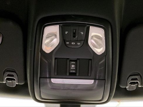 Used 2022 RAM 1500 Big Horn AWD/4WD image 36