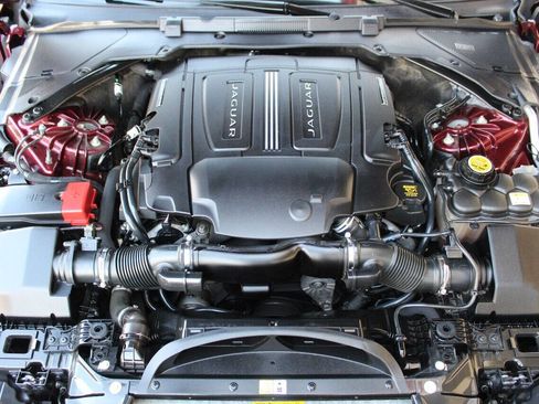 Used 2016 Jaguar XF Prestige image 7