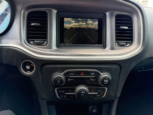 Used 2021 Dodge Charger SXT w/ Blacktop Package image 13