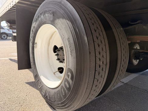 Used 2023 Ford F650 2WD Regular Cab Super Duty image 19