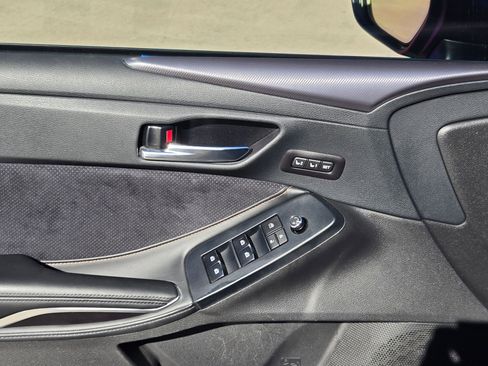 Used 2022 Toyota Avalon Touring image 12