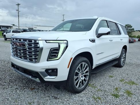 New 2026 GMC Yukon Denali w/ LPO, Floor Liner Package AWD/4WD image 3