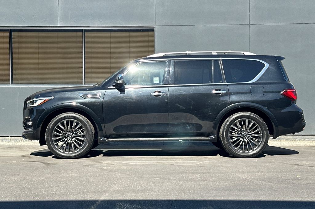 Used 2022 INFINITI QX80 Sensory w/ Cargo Package AWD/4WD image 7