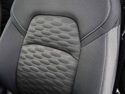 Used 2024 Nissan Pathfinder SV w/ SV Premium Package image 29