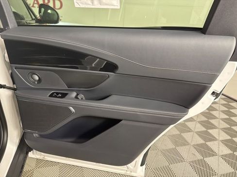 New 2025 Lincoln Nautilus Reserve w/ Jet Appearance Package image 24