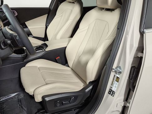 Used 2025 BMW X3 xDrive30i w/ Convenience Package image 16