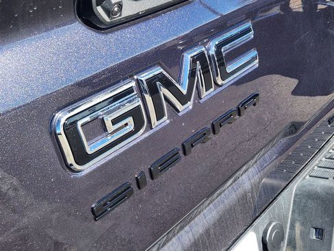 New 2026 GMC Sierra 3500 SLT w/ SLT Premium Package AWD/4WD image 10