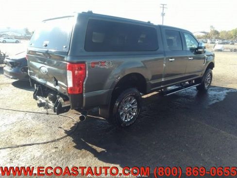 Used 2017 Ford F250 Lariat w/ Chrome Package image 2