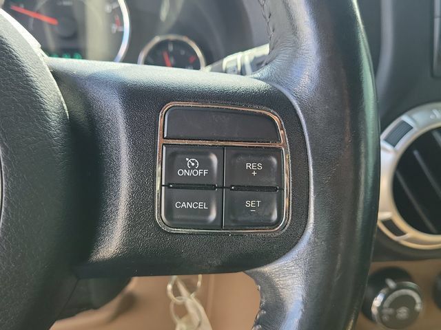 Used 2013 Jeep Wrangler Unlimited Sahara w/ Connectivity Group AWD/4WD image 23