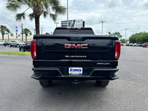 Used 2025 GMC Sierra 1500 AT4X AWD/4WD image 4