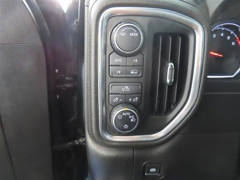 Used 2020 Chevrolet Silverado 1500 LT w/ Trailering Package AWD/4WD image 18