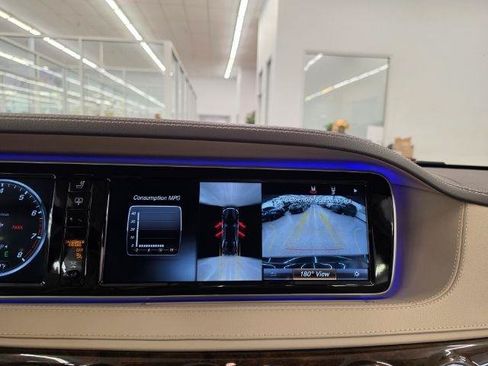 Used 2017 Mercedes-Benz S 550 4MATIC Sedan image 19