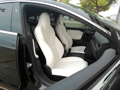 Used 2019 Tesla Model S Performance image 26