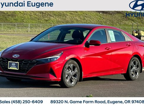 Used 2023 Hyundai Elantra SEL image 9
