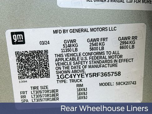 Used 2024 Chevrolet Silverado 2500 ZR2 w/ Technology Package image 35