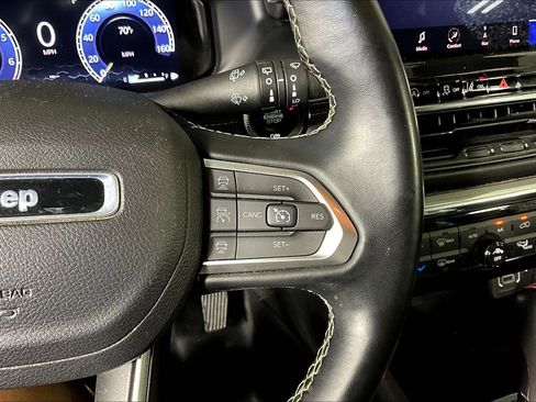 Used 2022 Jeep Compass High Altitude AWD/4WD image 11