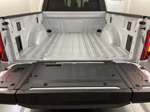 New 2025 Ford F150 Lariat w/ Equipment Group 502A High image 40