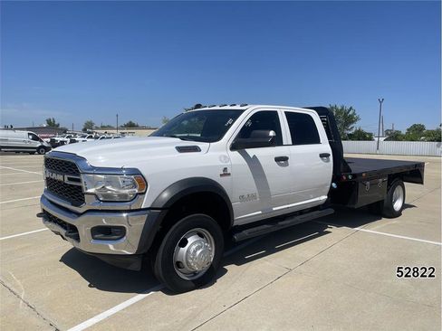 Used 2021 RAM 5500 Tradesman w/ Chrome Appearance Group RWD image 1