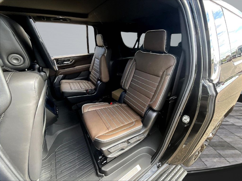 New 2026 GMC Yukon XL Denali Ultimate AWD/4WD image 29