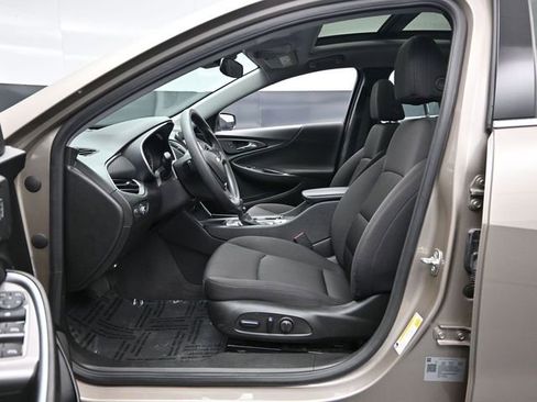 Used 2024 Chevrolet Malibu LT FWD image 20