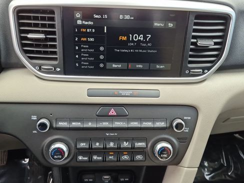 Used 2020 Kia Sportage LX w/ LX Popular Package FWD image 18