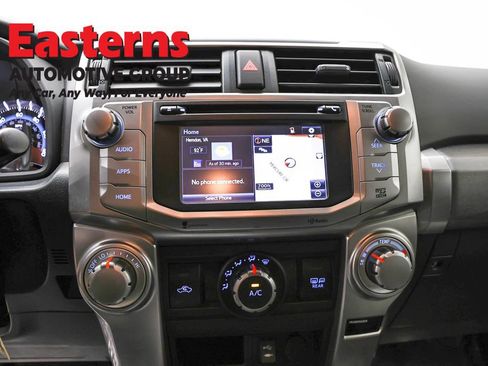 Used 2015 Toyota 4Runner SR5 AWD/4WD image 11
