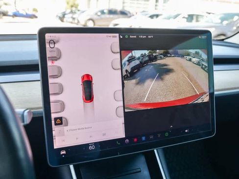 Used 2019 Tesla Model 3 Mid Range image 24