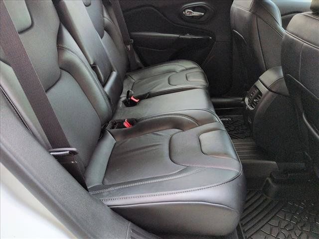 Used 2023 Jeep Cherokee Altitude Lux AWD/4WD image 27