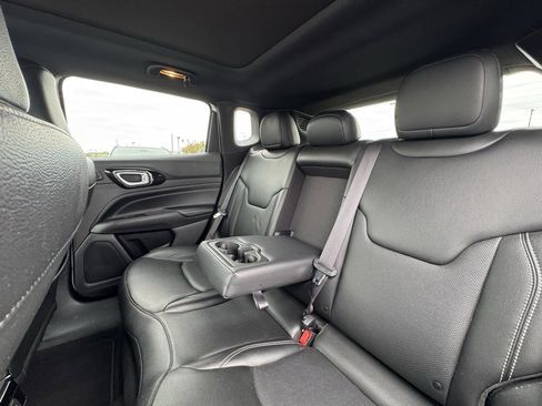 Used 2022 Jeep Compass High Altitude image 11