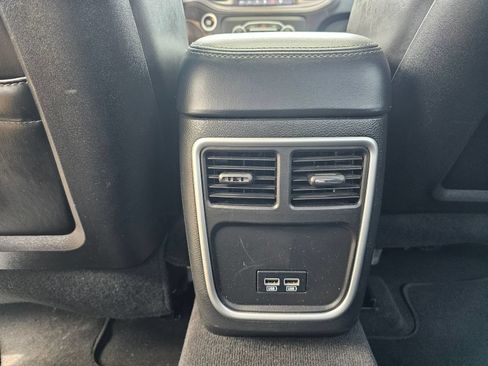 Used 2023 Dodge Charger R/T w/ Plus Group RWD image 33