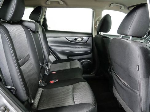 Used 2017 Nissan Rogue SV AWD/4WD image 20
