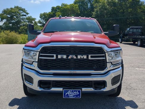 Used 2022 RAM 5500 Tradesman w/ Chrome Appearance Group RWD image 7
