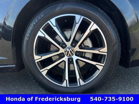 Used 2024 Volkswagen Jetta Sport FWD image 10