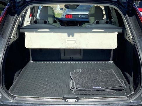 Used 2021 Volvo XC60 T5 Inscription w/ Protection Package Premier image 23