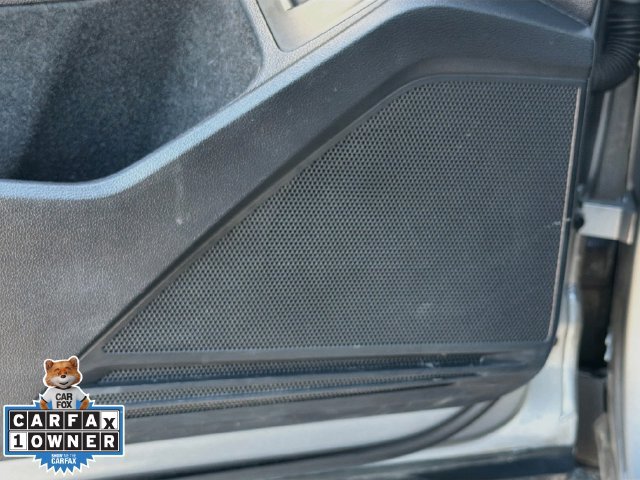 Used 2023 Volkswagen Tiguan SE w/ Panoramic Sunroof Package FWD image 25