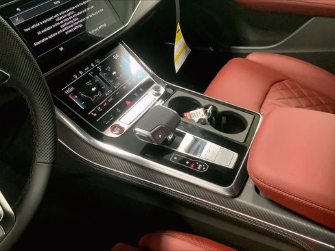 New 2026 Audi SQ7 Premium Plus AWD/4WD image 17