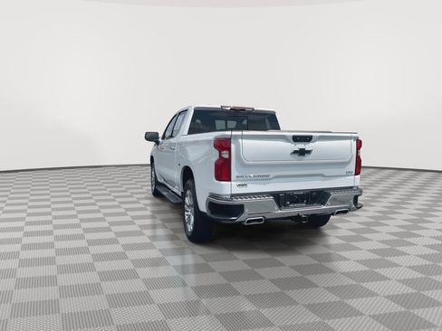 Used 2025 Chevrolet Silverado 1500 LTZ w/ LTZ Premium Package AWD/4WD image 7